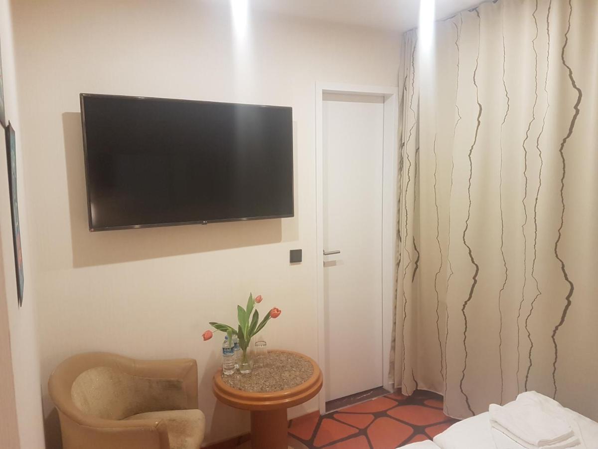Elbgalerie Hotel Hamborg Eksteriør billede